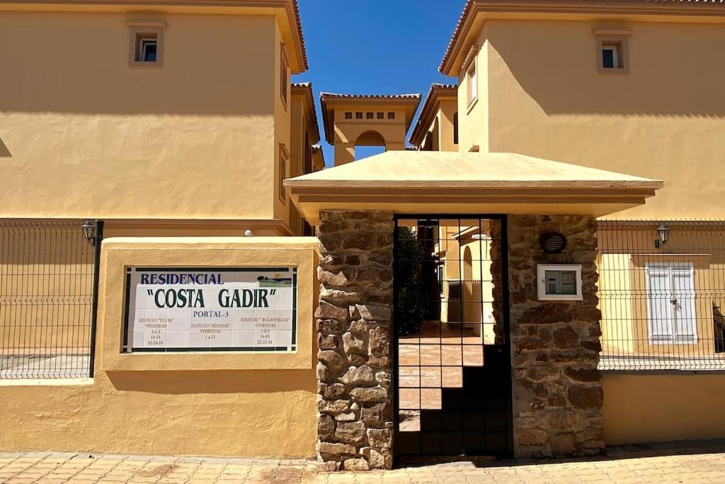 Novo Sancti Petri, La Barrosa, 2 Beds By Chiclana Dreams *